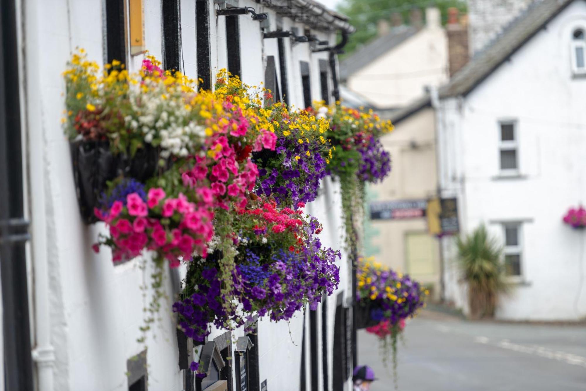 The Horse And Farrier Inn And The Salutation Inn Threlkeld Keswick Exterior photo