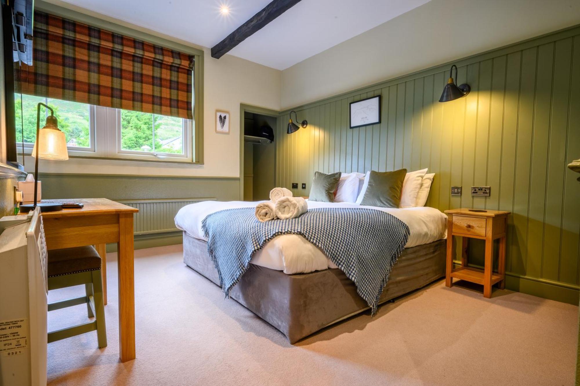 The Horse And Farrier Inn And The Salutation Inn Threlkeld Keswick Exterior photo