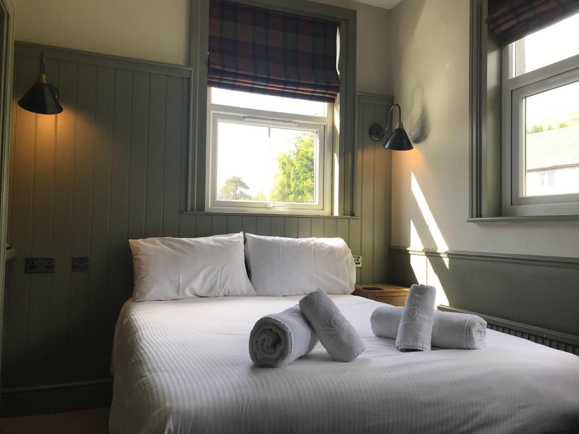 The Horse And Farrier Inn And The Salutation Inn Threlkeld Keswick Exterior photo